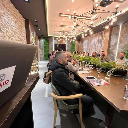 Hotel Ok Призрен Экстерьер фото