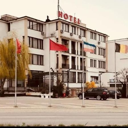 Hotel Ok Призрен Экстерьер фото