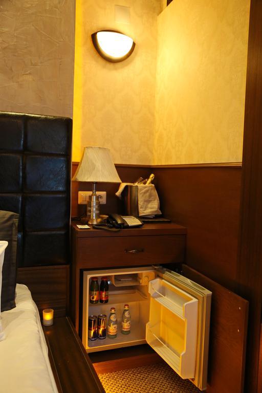 Hotel Ok Призрен Экстерьер фото