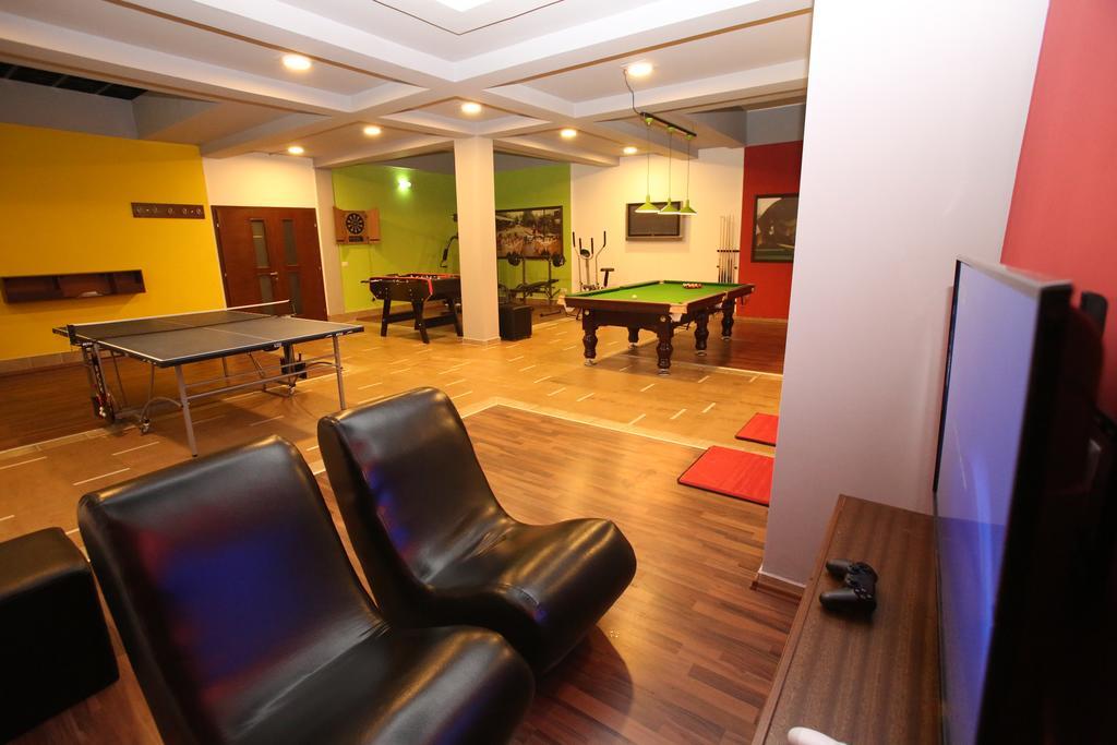 Hotel Ok Призрен Экстерьер фото